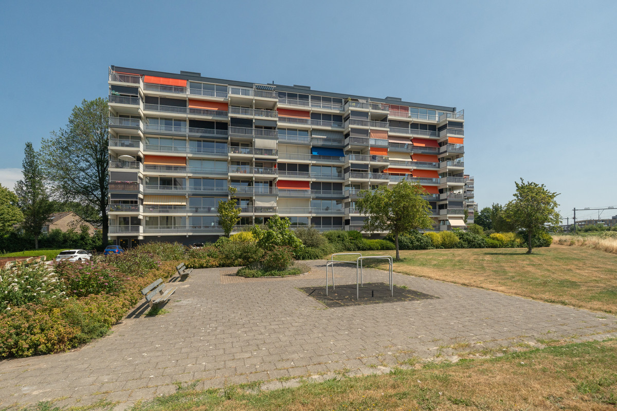Appartement te koop: Merellaan 495, Maassluis