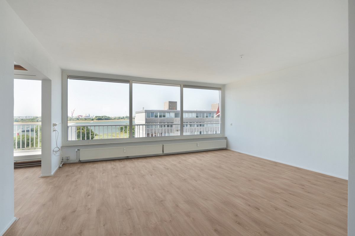 Appartement te koop: Merellaan 495, Maassluis