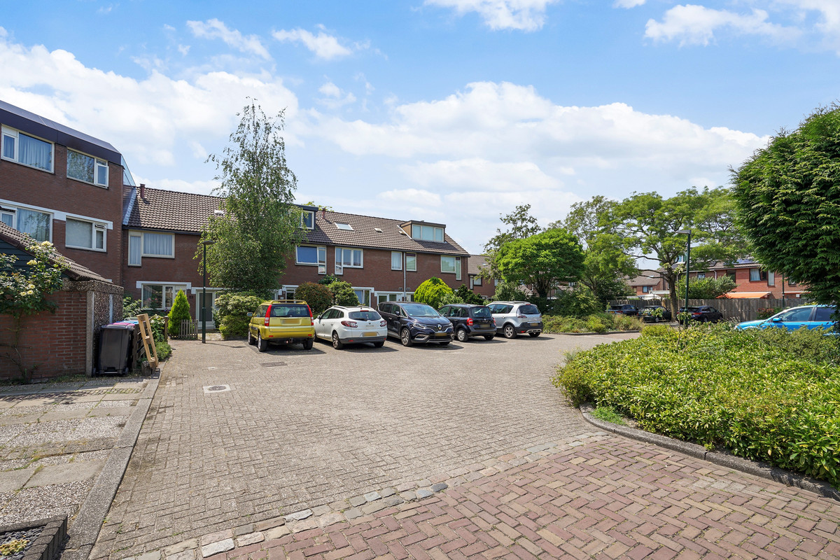 Appartement te koop: Sepiahof 17, Voorburg