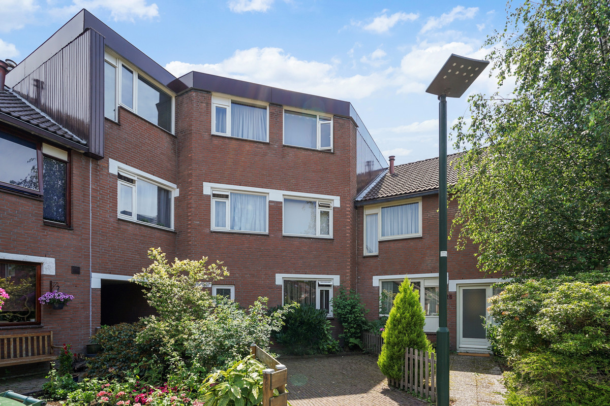 Appartement te koop: Sepiahof 17, Voorburg
