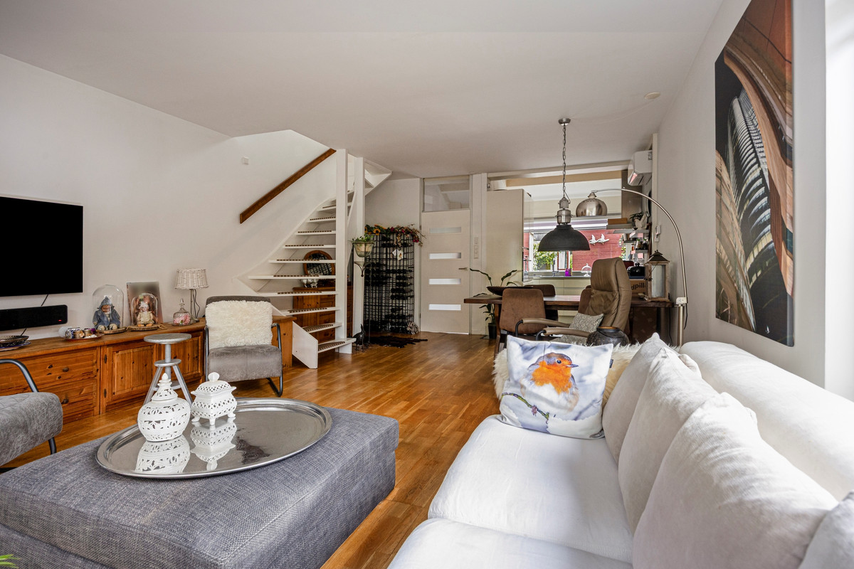 Hoekwoning te koop: Veenzoom 39, Gouda
