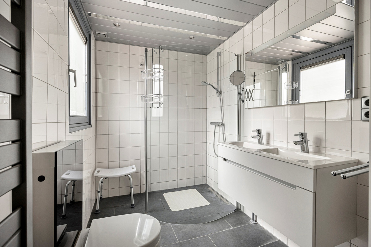 Hoekwoning te koop: Veenzoom 39, Gouda