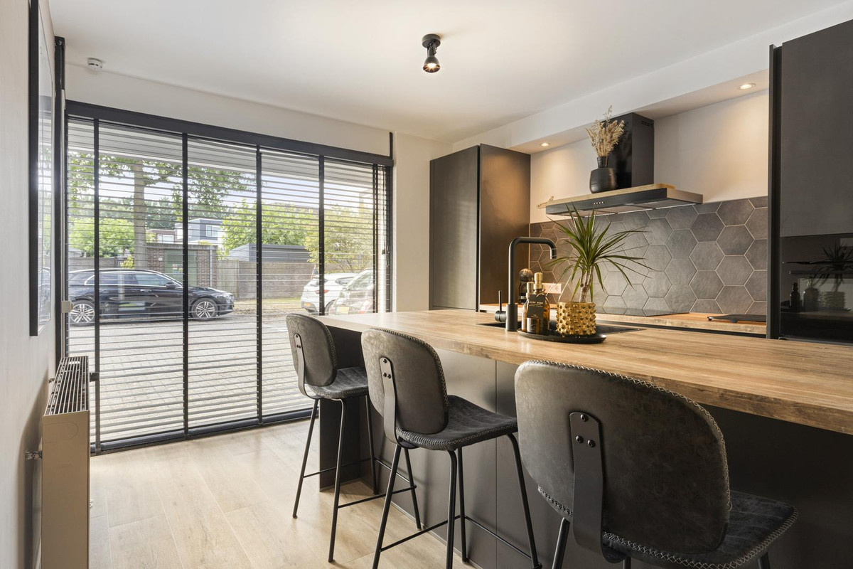 Tussenwoning te koop: Spakenburglaan 174, Tilburg