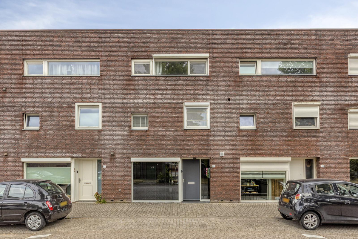 Tussenwoning te koop: Spakenburglaan 174, Tilburg