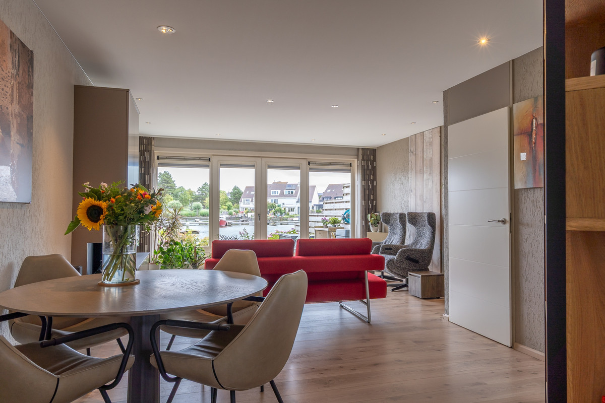 Tussenwoning te koop: Pluto 144, Den Helder
