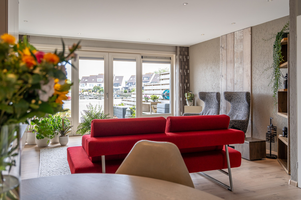 Tussenwoning te koop: Pluto 144, Den Helder