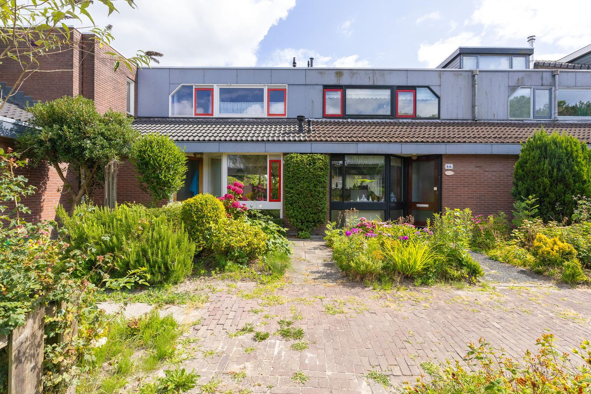 Tussenwoning te koop: Botter 65, Hoorn