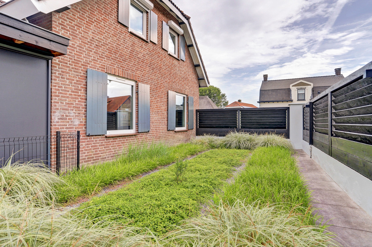 Twee-onder-één-kap te huur: Houtsestraat 115, Tilburg
