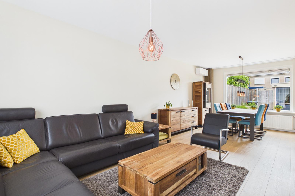 Tussenwoning te koop: Gouwestraat 27, Terneuzen
