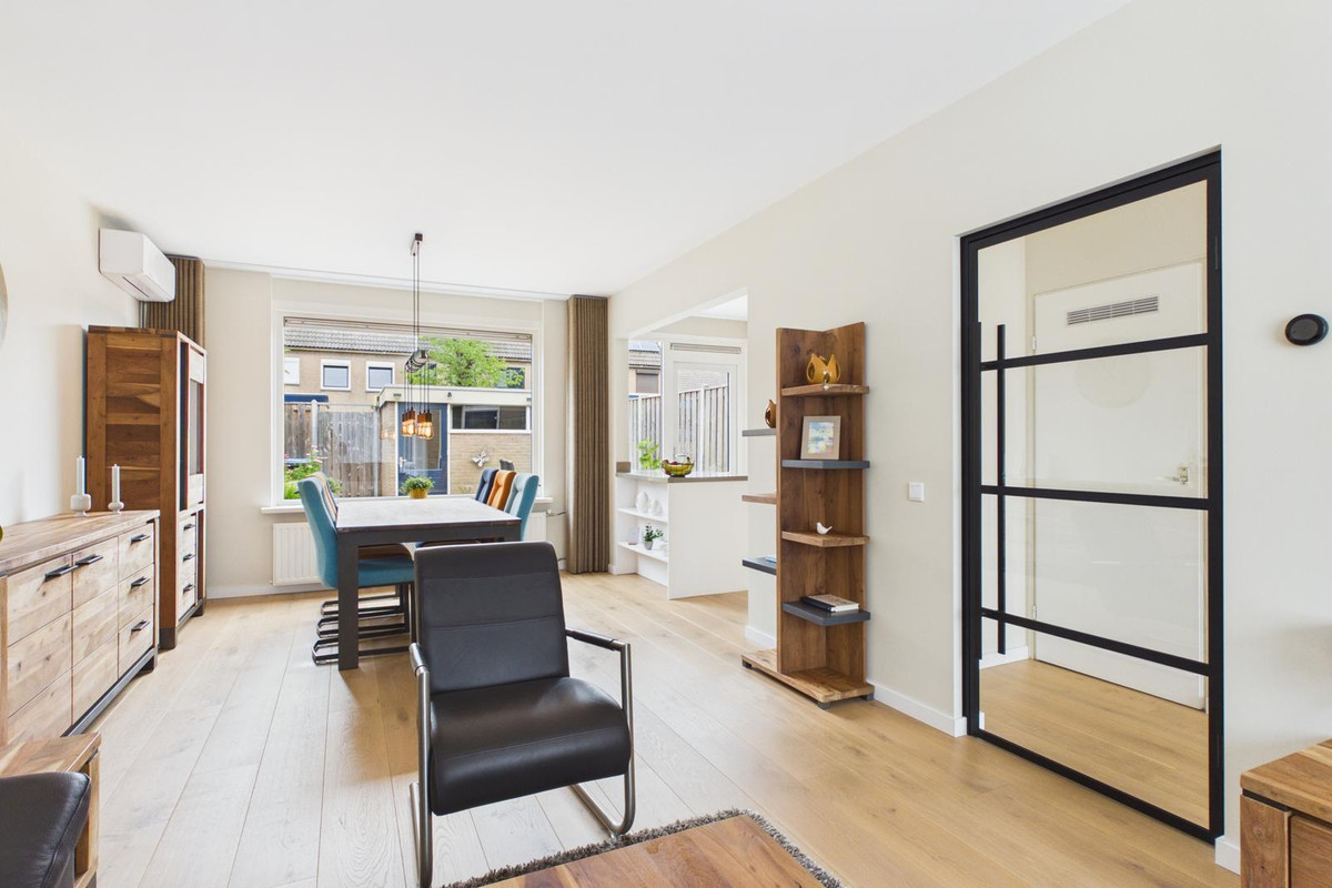 Tussenwoning te koop: Gouwestraat 27, Terneuzen