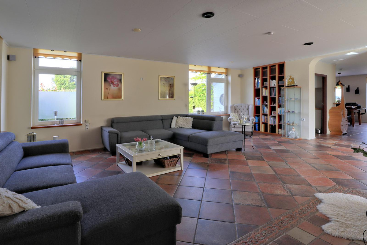 Vrijstaande woning te koop: Hoofdweg 52, Nijensleek