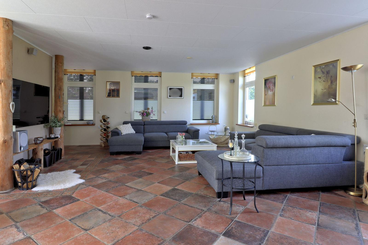 Vrijstaande woning te koop: Hoofdweg 52, Nijensleek