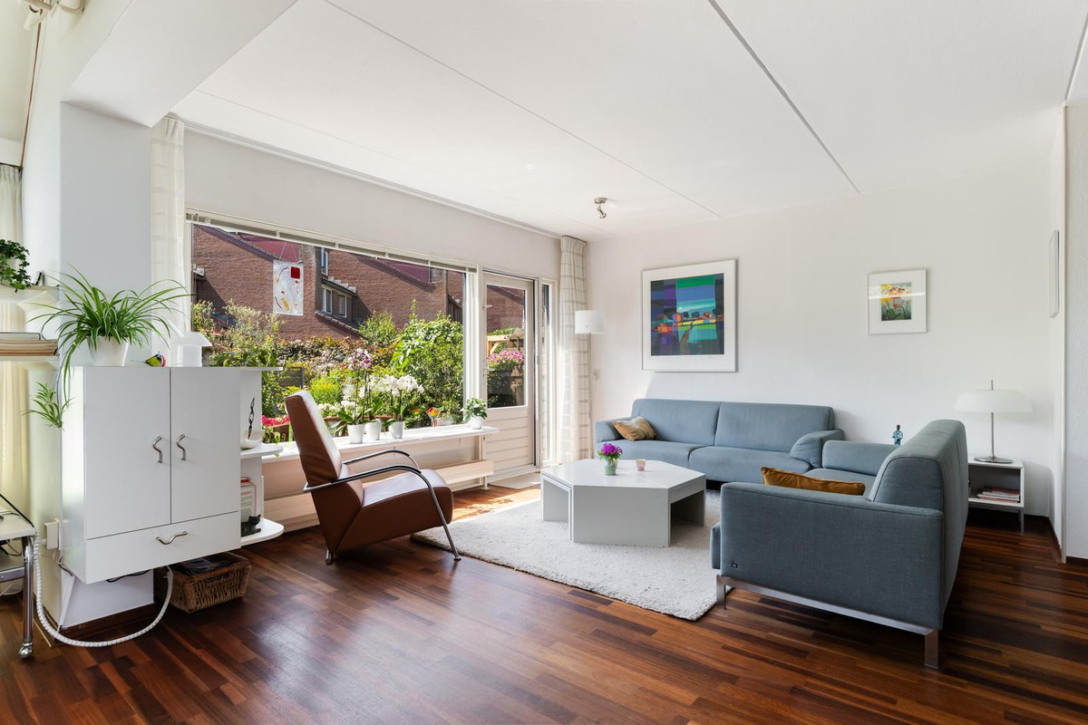 Hoekwoning te koop: Jan van Riebeecklaan 35, Gouda