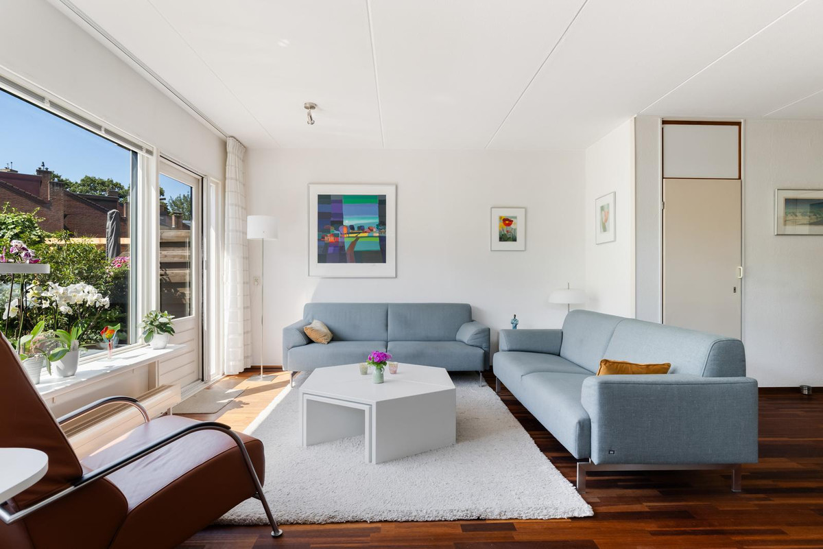 Hoekwoning te koop: Jan van Riebeecklaan 35, Gouda