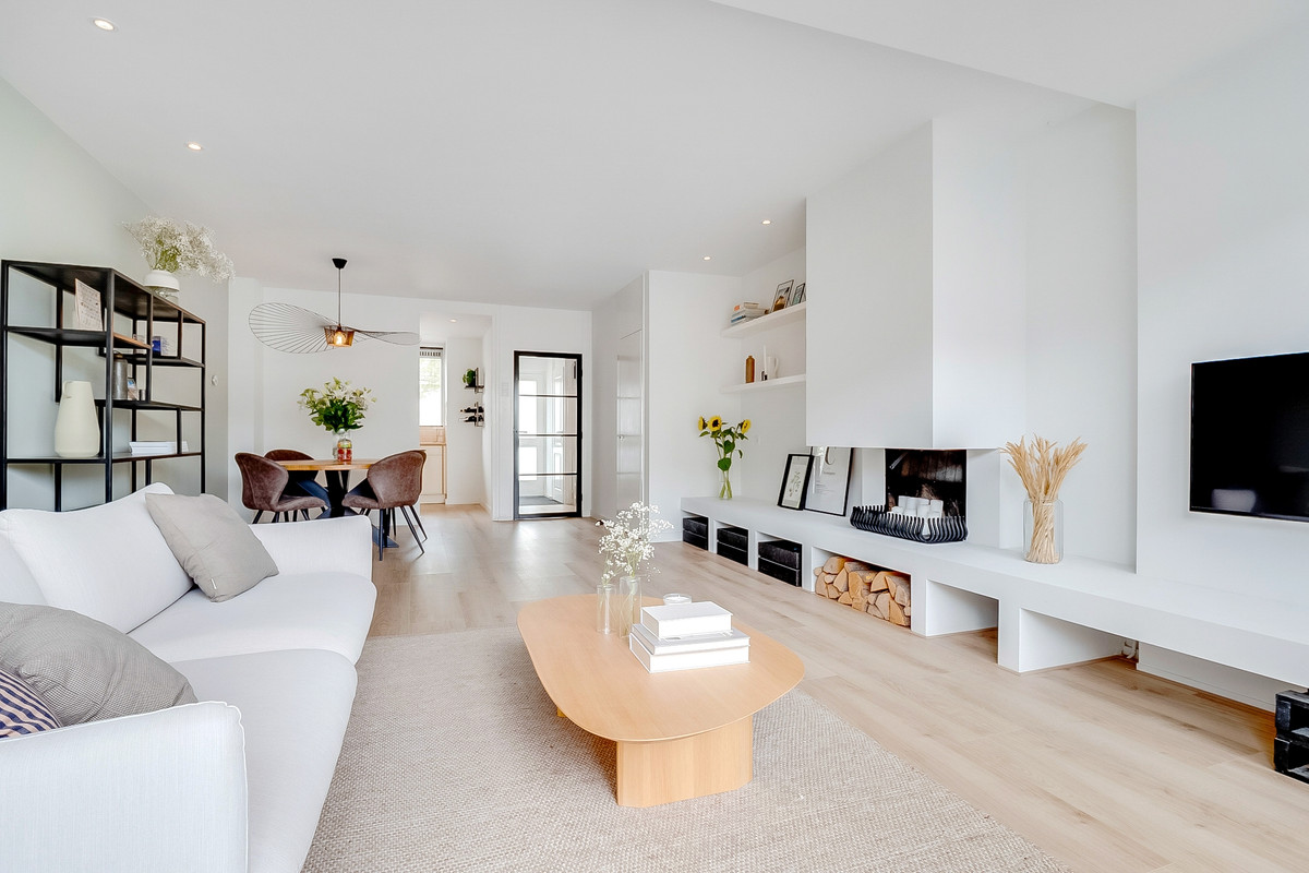 Tussenwoning te koop: Kerkstraat 133, Nieuw-Vennep