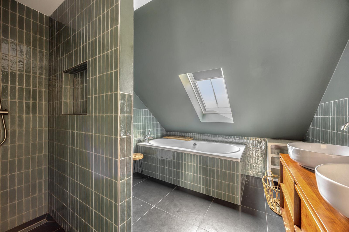 Tussenwoning te koop: Hoofdstraat 19, Terheijden