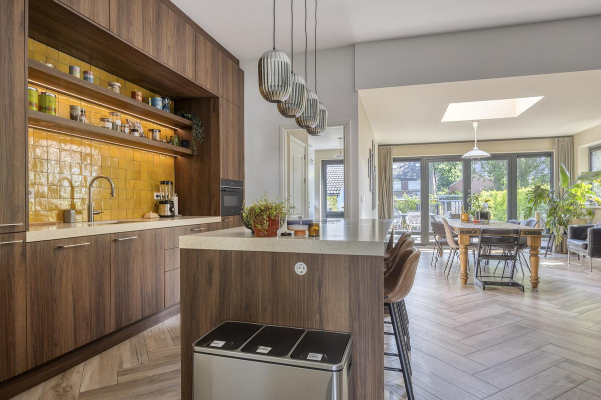Tussenwoning te koop: Hoofdstraat 19, Terheijden