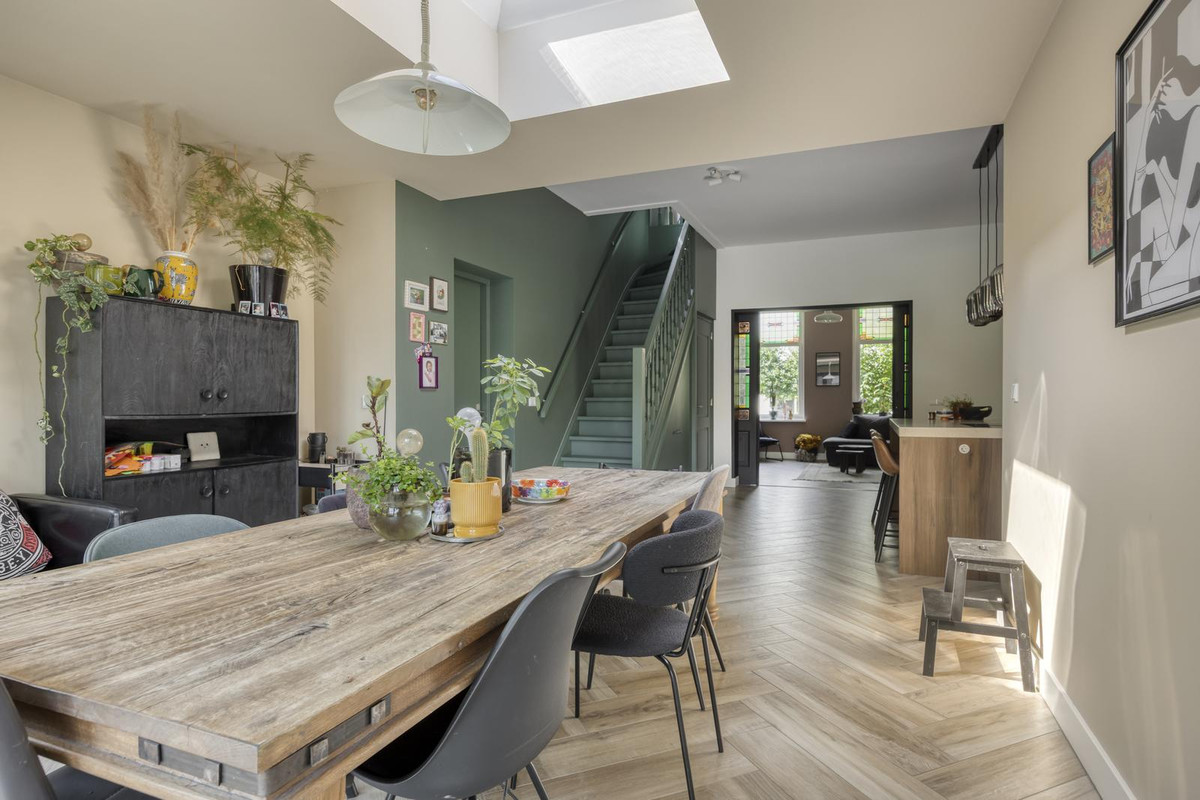 Tussenwoning te koop: Hoofdstraat 19, Terheijden