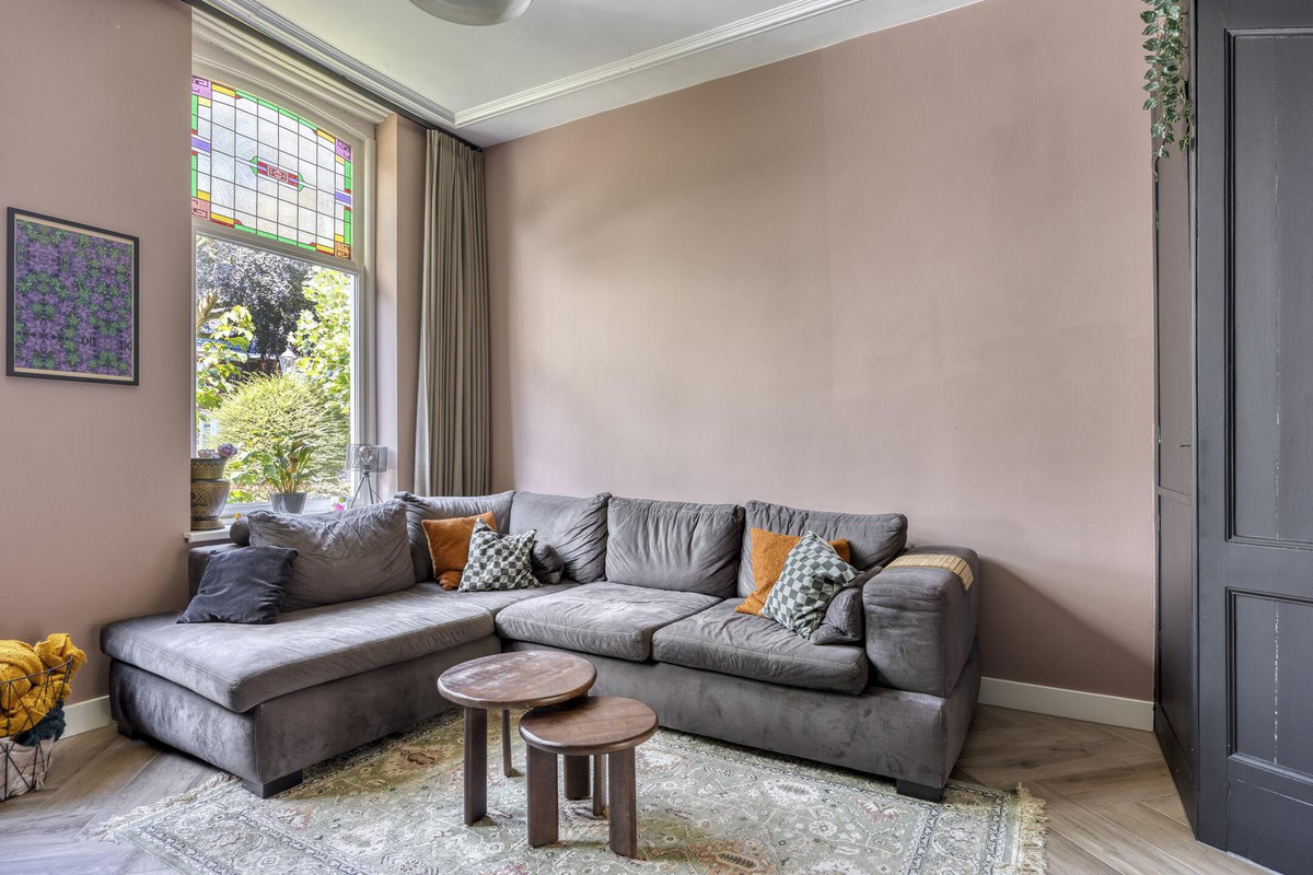 Tussenwoning te koop: Hoofdstraat 19, Terheijden