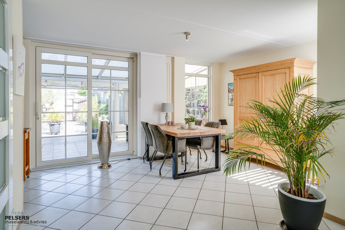 Hoekwoning te koop: Rinus Pereirastraat 17, Reuver
