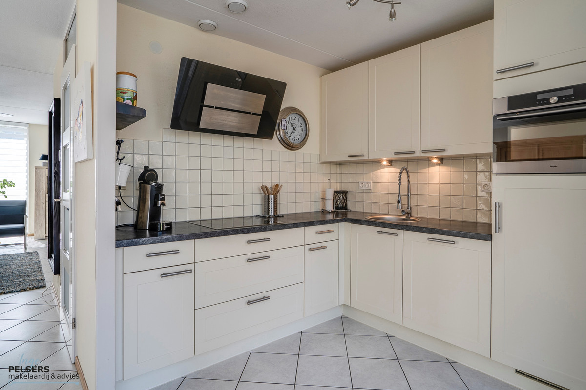 Hoekwoning te koop: Rinus Pereirastraat 17, Reuver