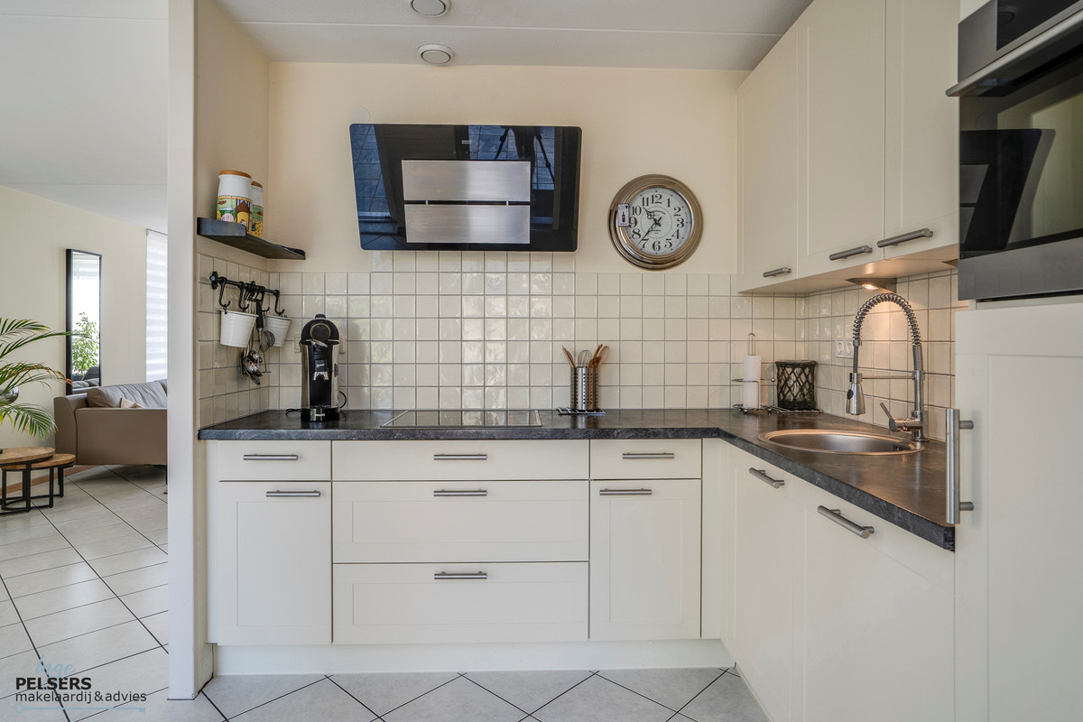Hoekwoning te koop: Rinus Pereirastraat 17, Reuver