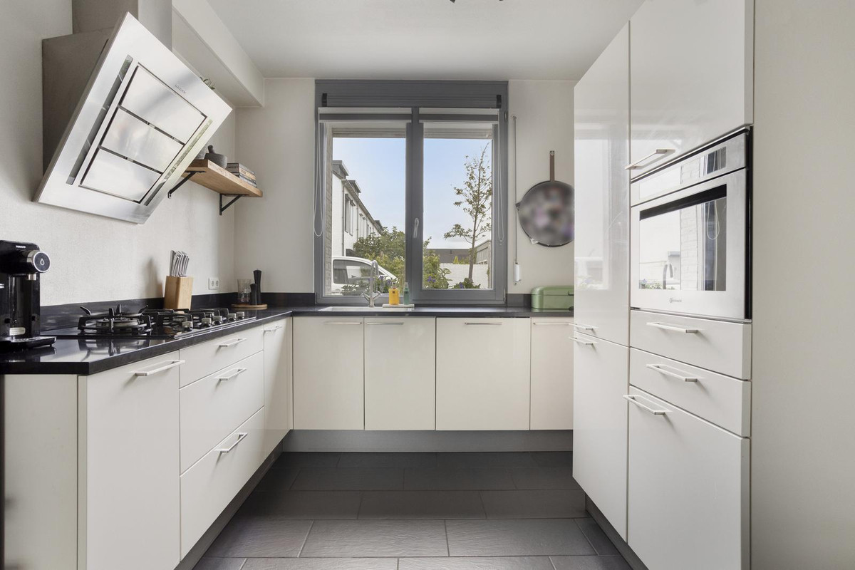 Tussenwoning te koop: Sterappel 20, Fijnaart