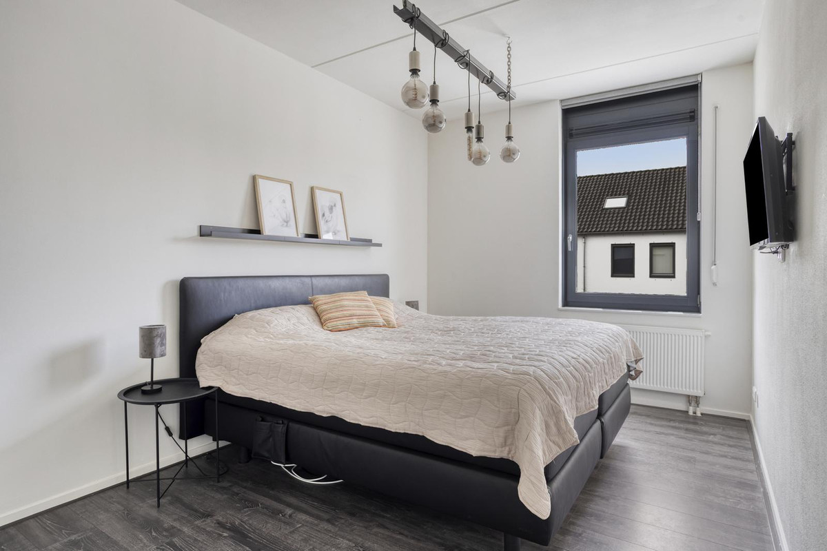 Tussenwoning te koop: Sterappel 20, Fijnaart