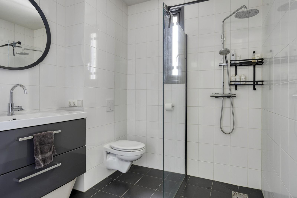 Tussenwoning te koop: Sterappel 20, Fijnaart