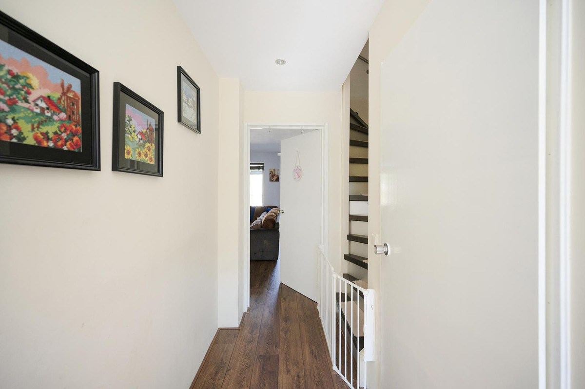 Tussenwoning te koop: Buitenkruierstraat 53, Almere