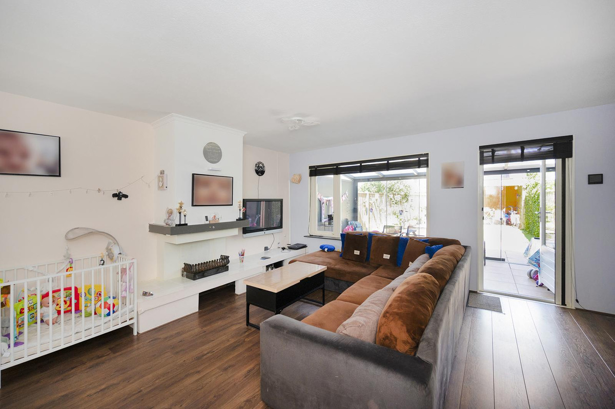 Tussenwoning te koop: Buitenkruierstraat 53, Almere