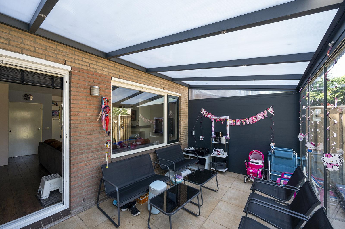 Tussenwoning te koop: Buitenkruierstraat 53, Almere
