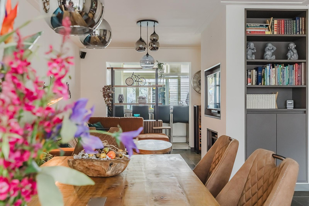 Tussenwoning te koop: Kardinaal van Rossumstraat 32D, Tilburg