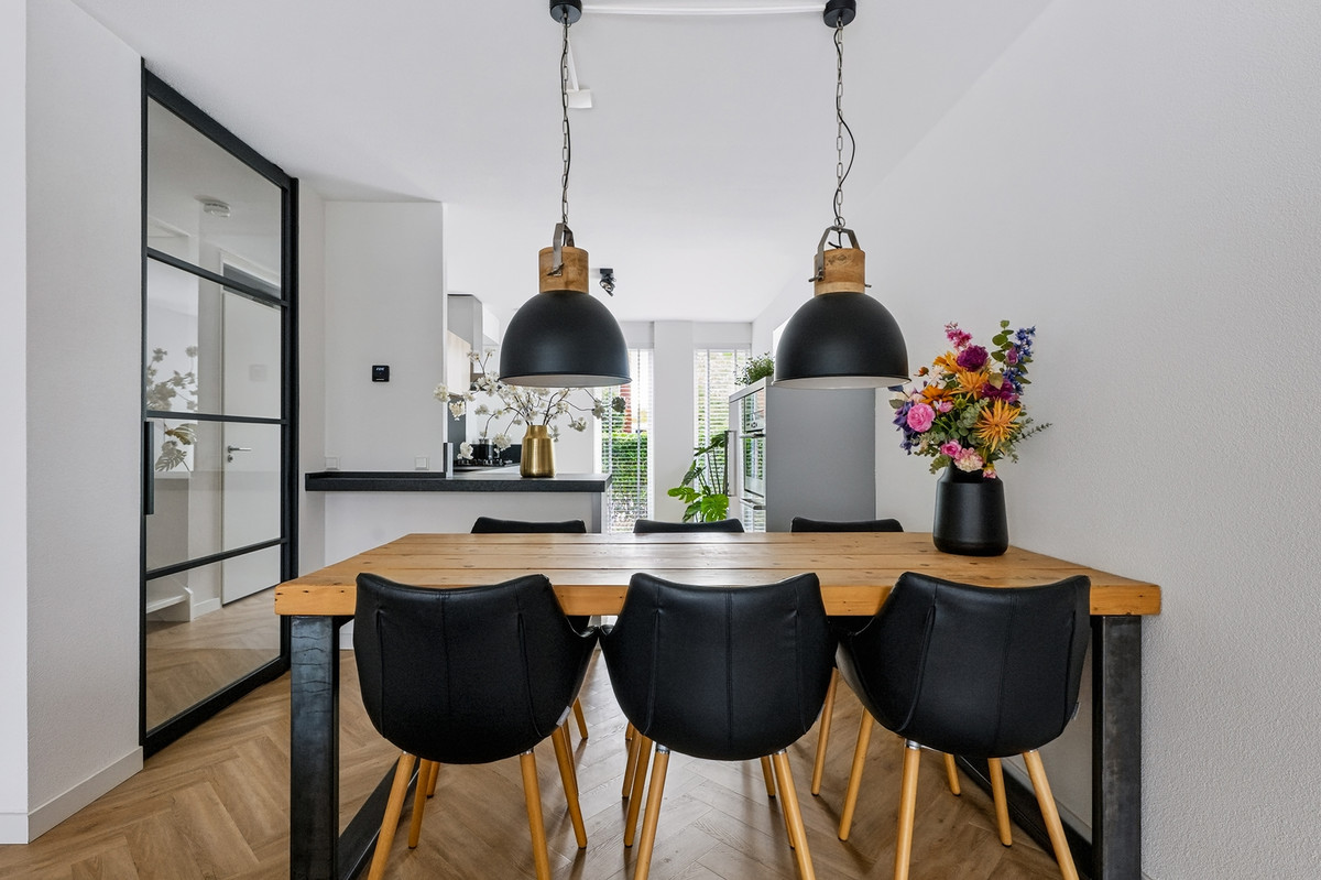 Hoekwoning te koop: Bramengaarde 184, Hendrik-Ido-Ambacht