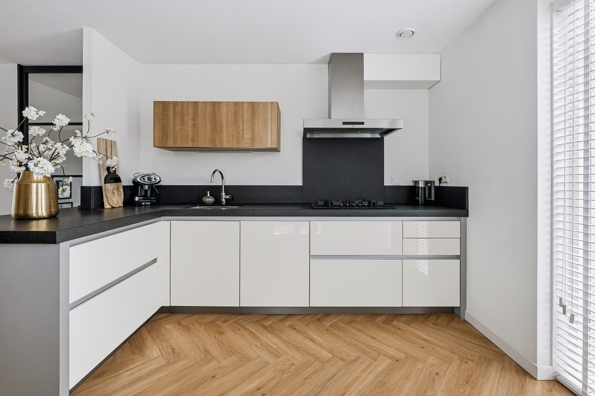 Hoekwoning te koop: Bramengaarde 184, Hendrik-Ido-Ambacht