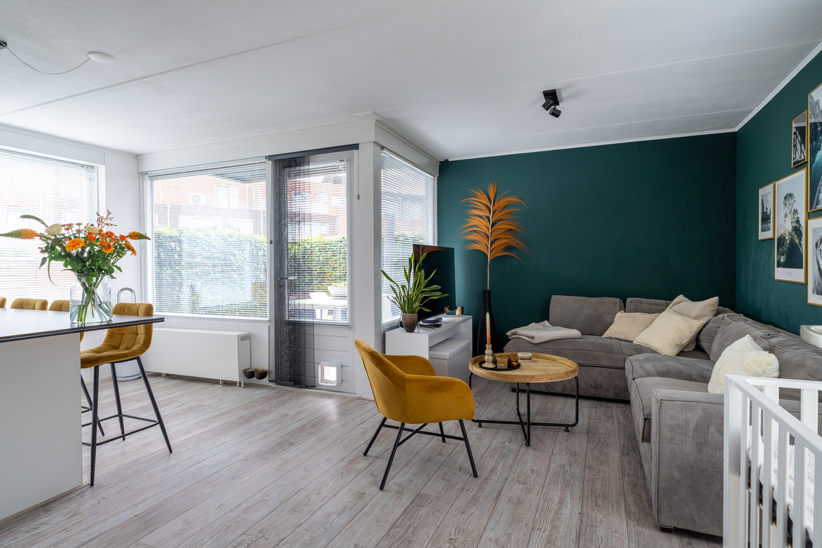 Vrijstaande woning te koop: Villa Waterviolier 28, Waalwijk