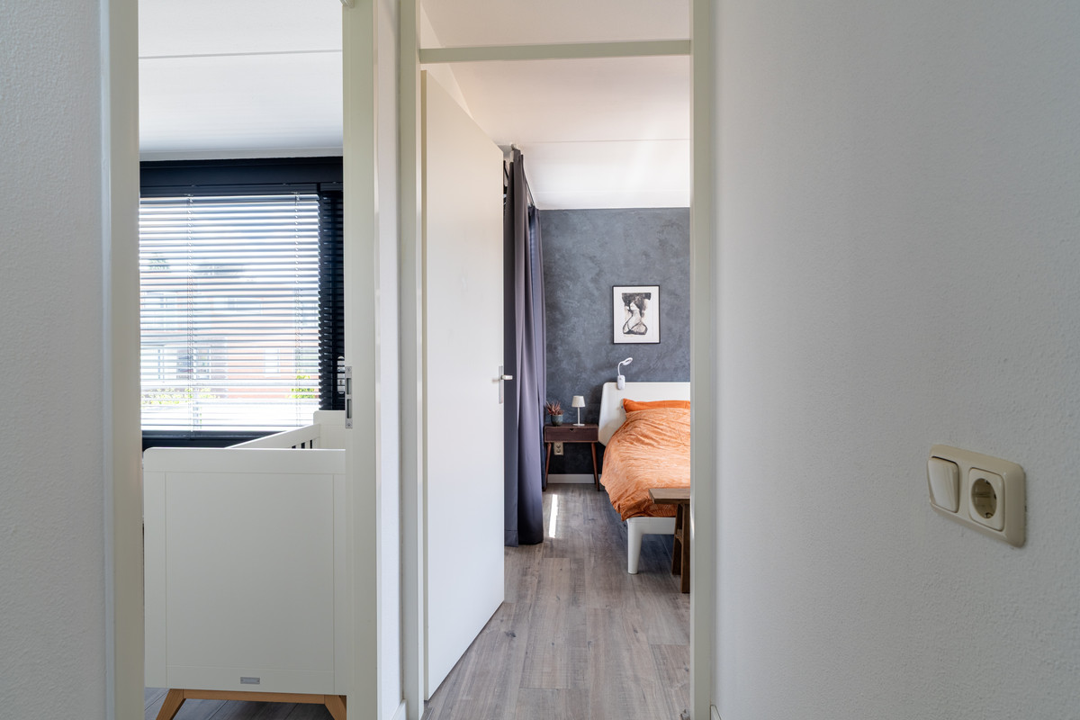 Vrijstaande woning te koop: Villa Waterviolier 28, Waalwijk