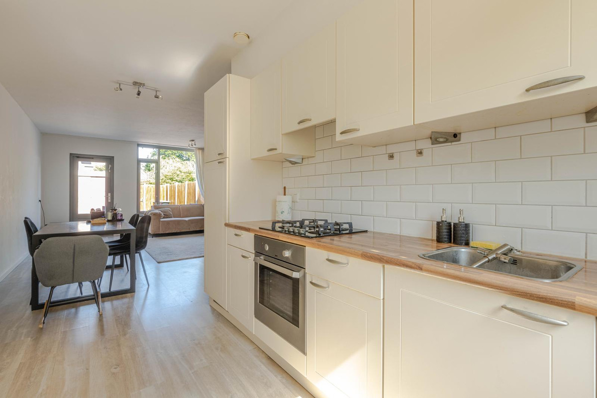 Tussenwoning te koop: Buntgras 21, Spijkenisse
