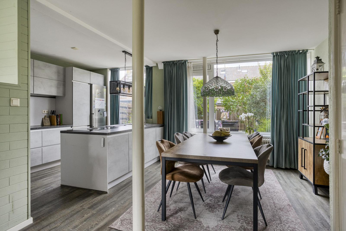 Tussenwoning te koop: Poldermeesterhof 28, Krimpen Aan Den Ijssel