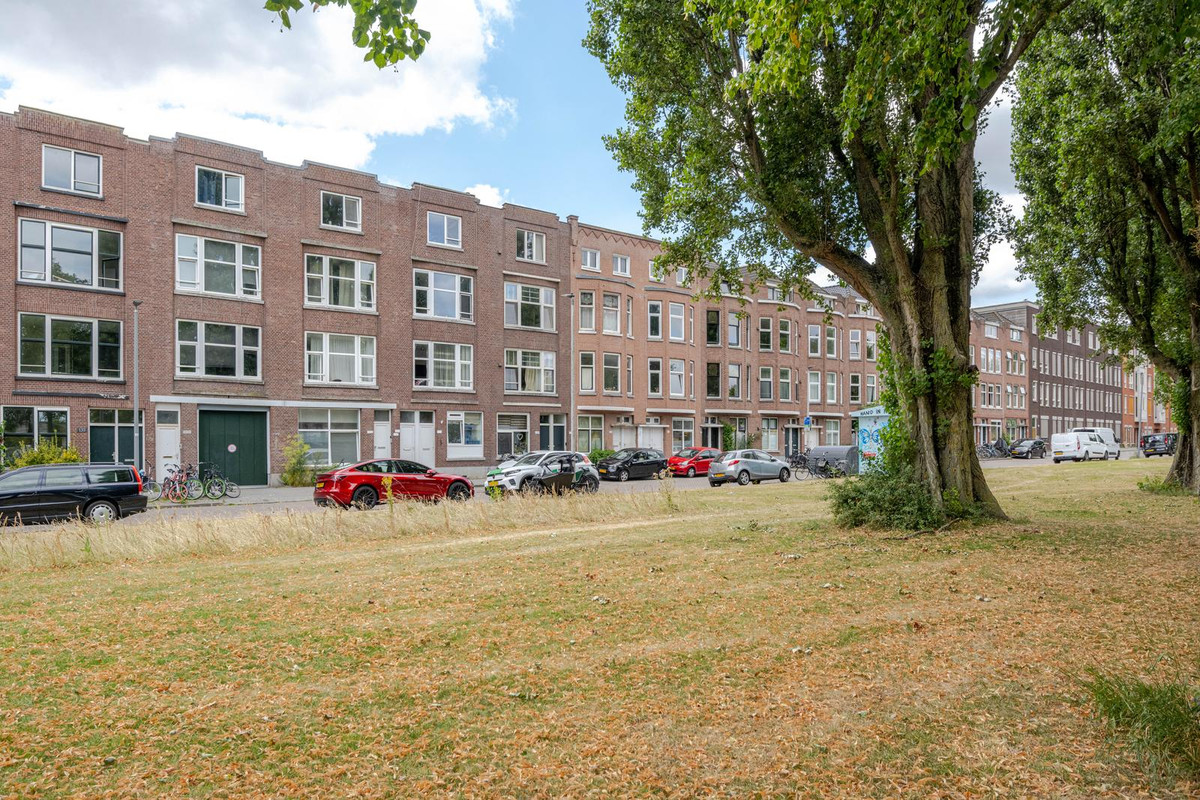 Appartement te koop: West-Varkenoordseweg 125A, Rotterdam