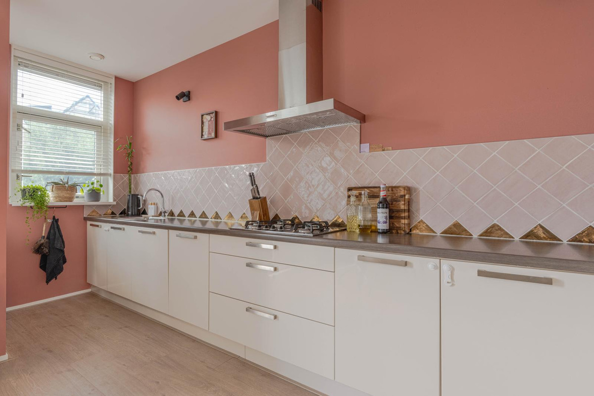 Appartement te koop: West-Varkenoordseweg 125A, Rotterdam