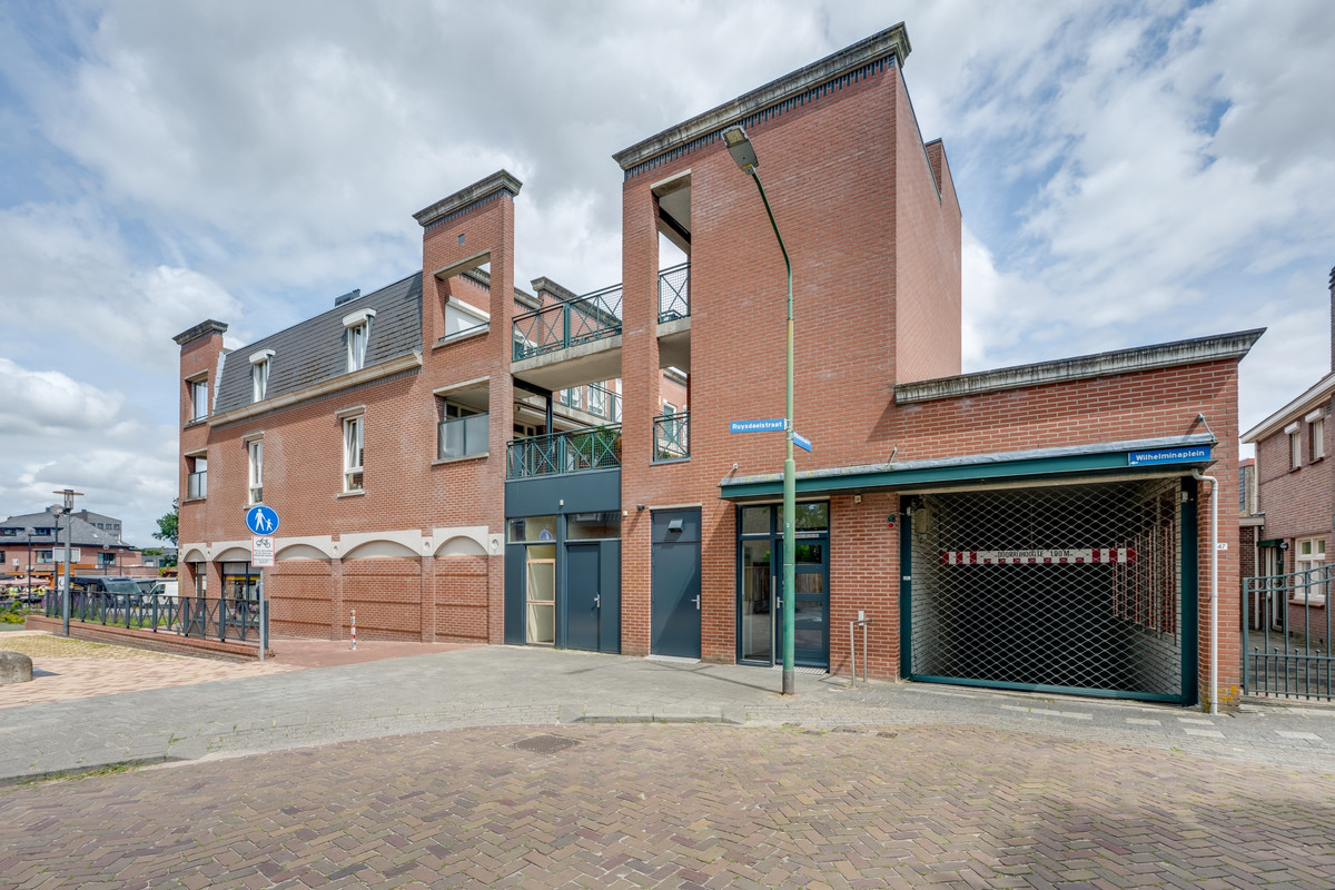 Appartement te koop: Wilhelminaplein 50, Rijen