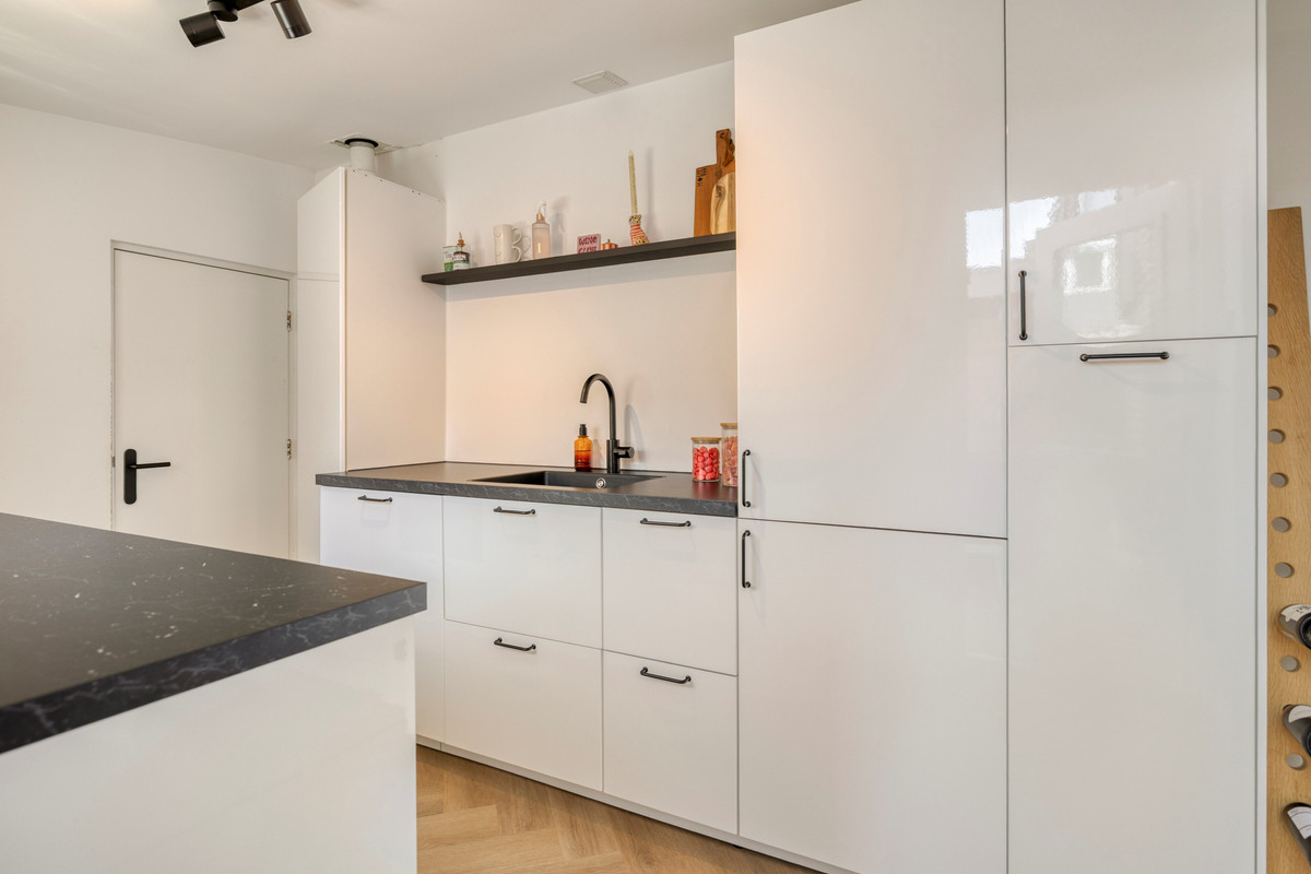 Tussenwoning te koop: Piet Heinstraat 61, Den Helder