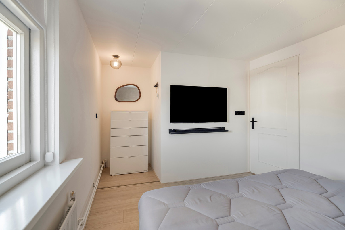Tussenwoning te koop: Piet Heinstraat 61, Den Helder