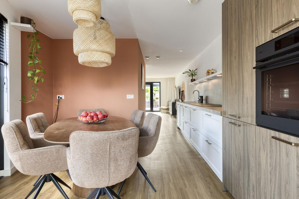 Tussenwoning te koop: Willemijn Posthumustuin 9, Heerhugowaard
