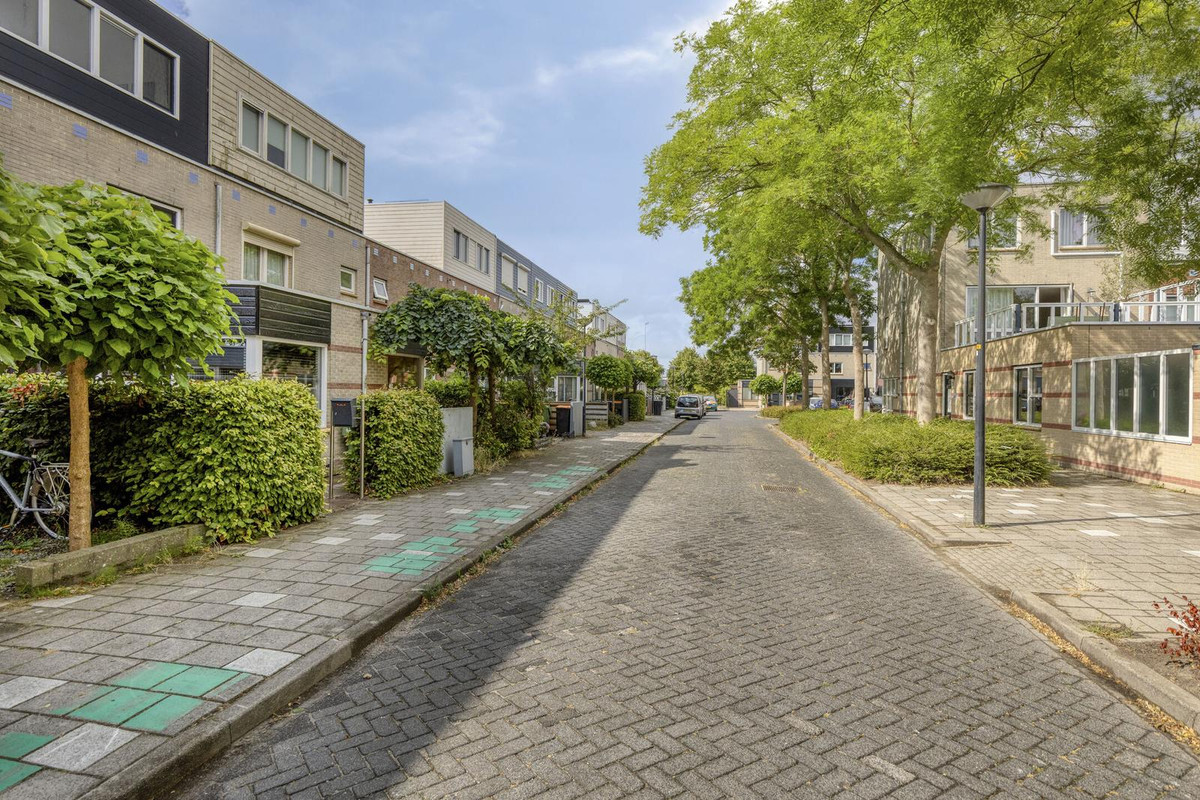 Tussenwoning te koop: Willemijn Posthumustuin 9, Heerhugowaard