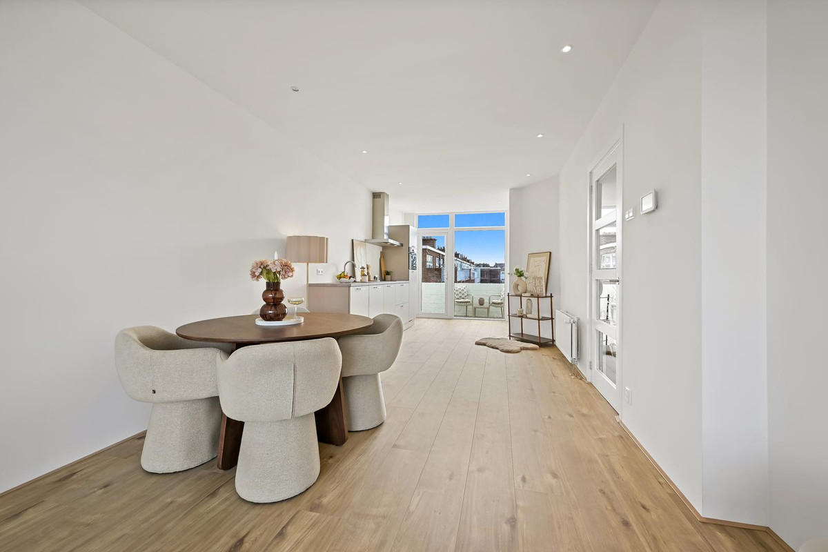 Appartement te koop: Eerbeeklaan 57, 'S-Gravenhage