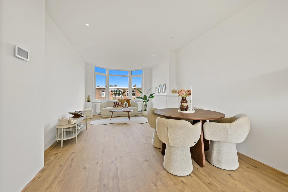 Appartement te koop: Eerbeeklaan 57, 'S-Gravenhage
