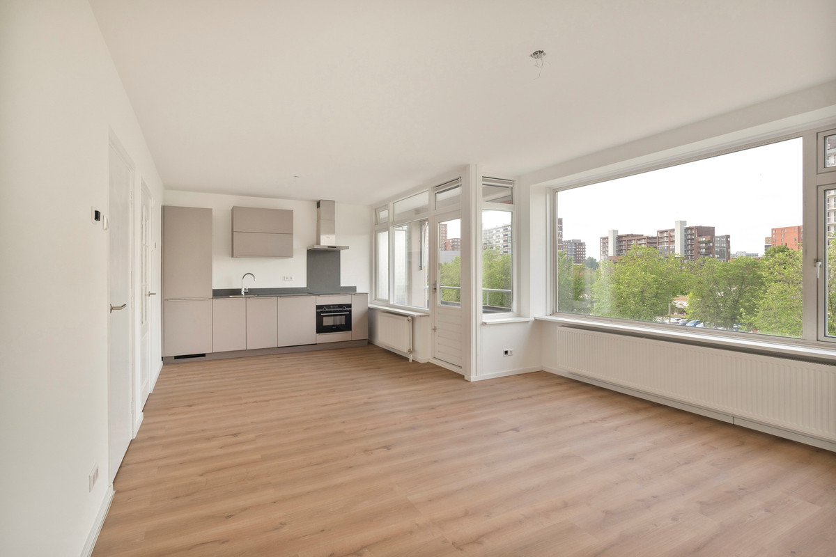 Appartement te koop: Papsouwselaan 93, Delft