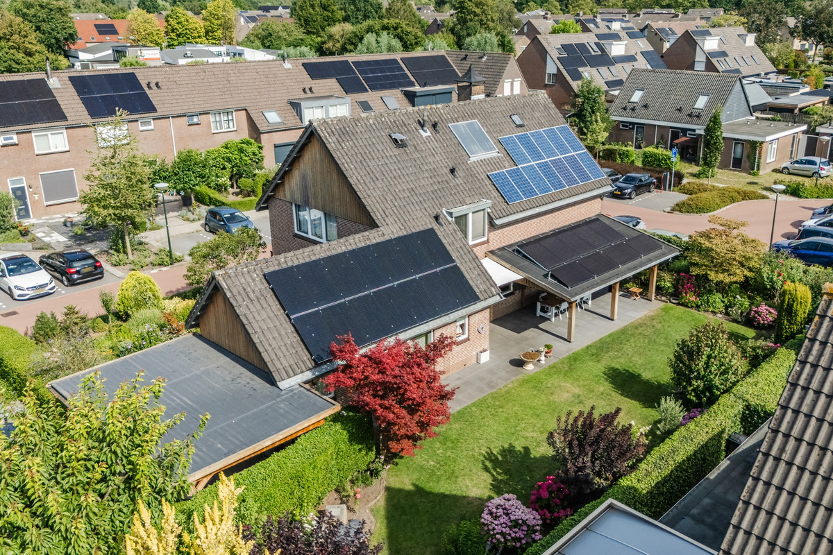 Vrijstaande woning te koop: Anjerlaan 32, Almkerk